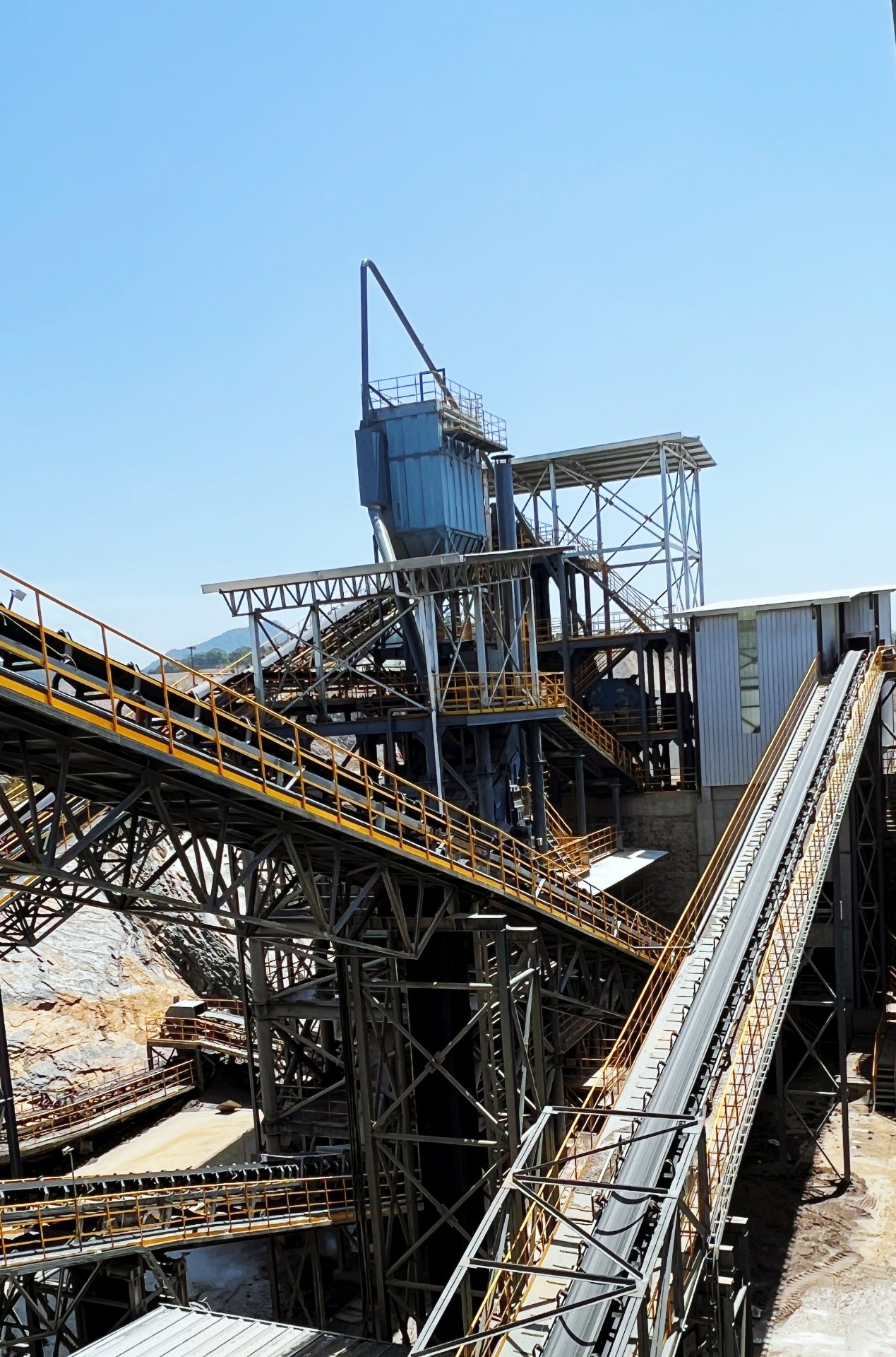 Conveyor and processing equipment